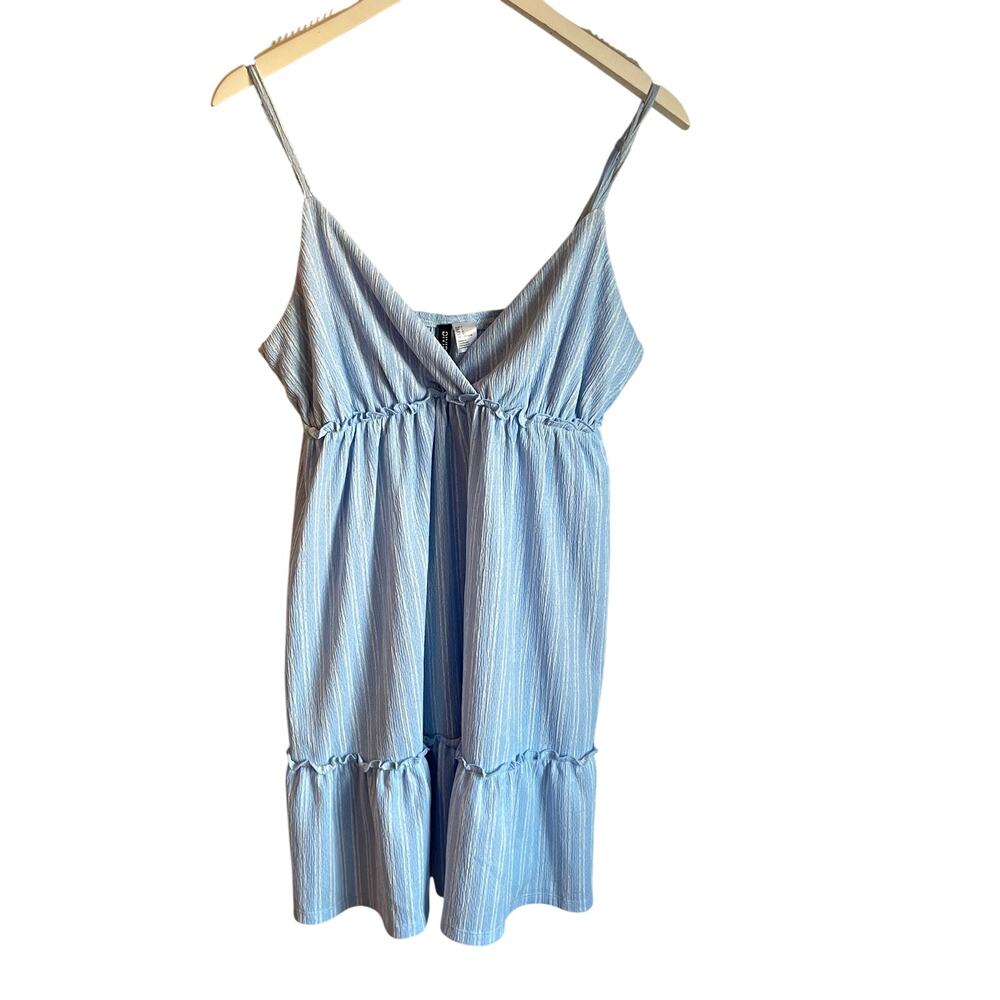 H&M Divided lighht Blue Babydoll Mini Dress size Large Pastel Striped Tiered